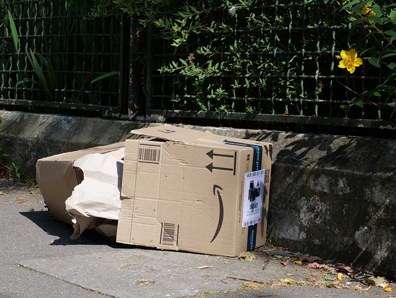 sur le trottoir